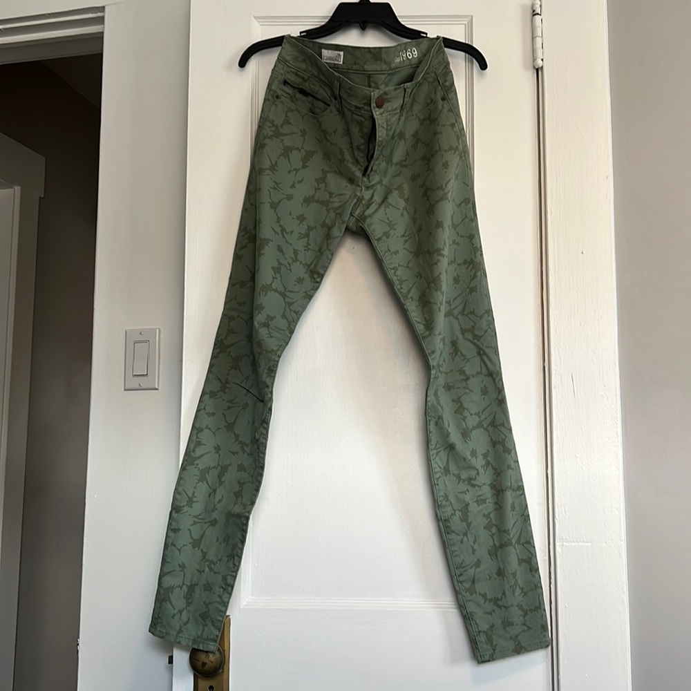 Gap Print Legging Jeans w/zip detail